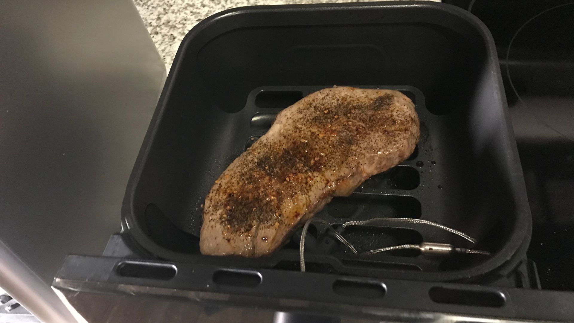 cooked steak in the dreo chekmaker