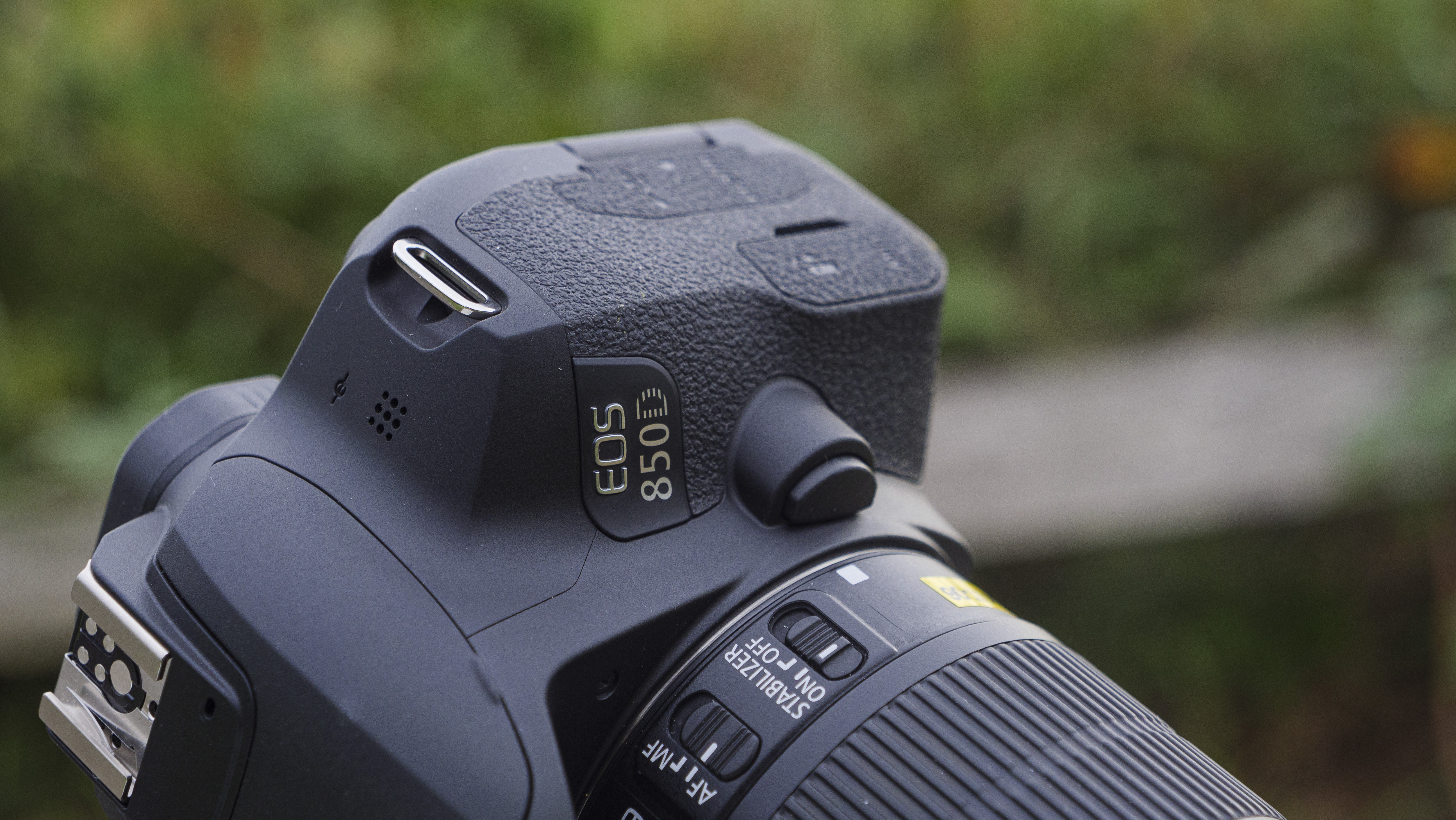 Canon EOS Rebel T8i / Canon EOS 850D