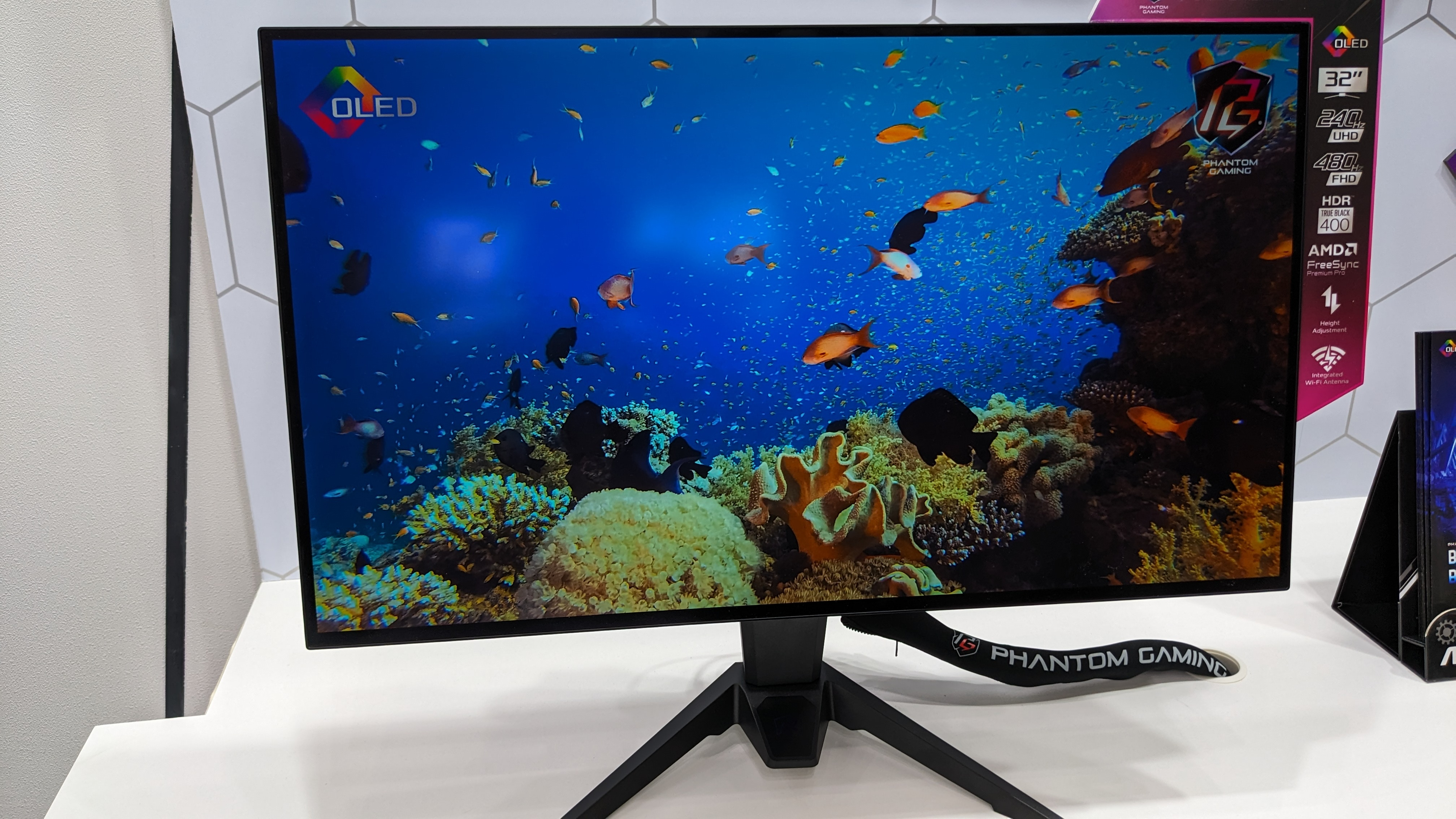 Asus Phantom Gaming PG032UFS2B