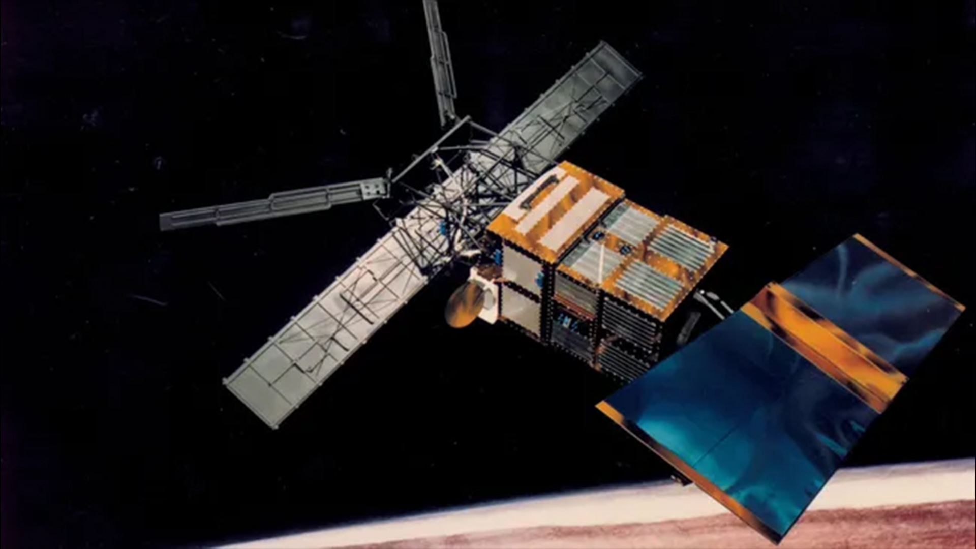 The spacecraft is expected to fall back to Earth in February 2024.