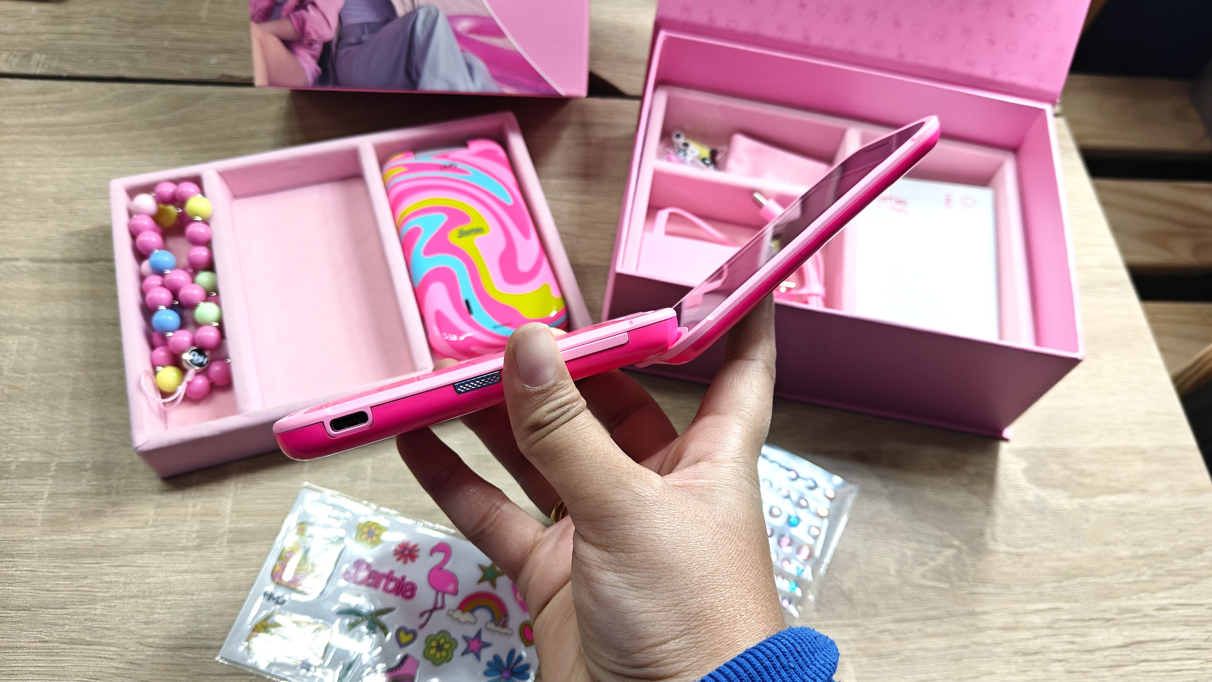 HMD Barbie Phone