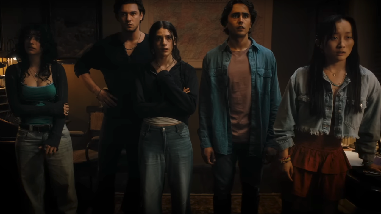 Until Dawn movie cast all standing together in fear
