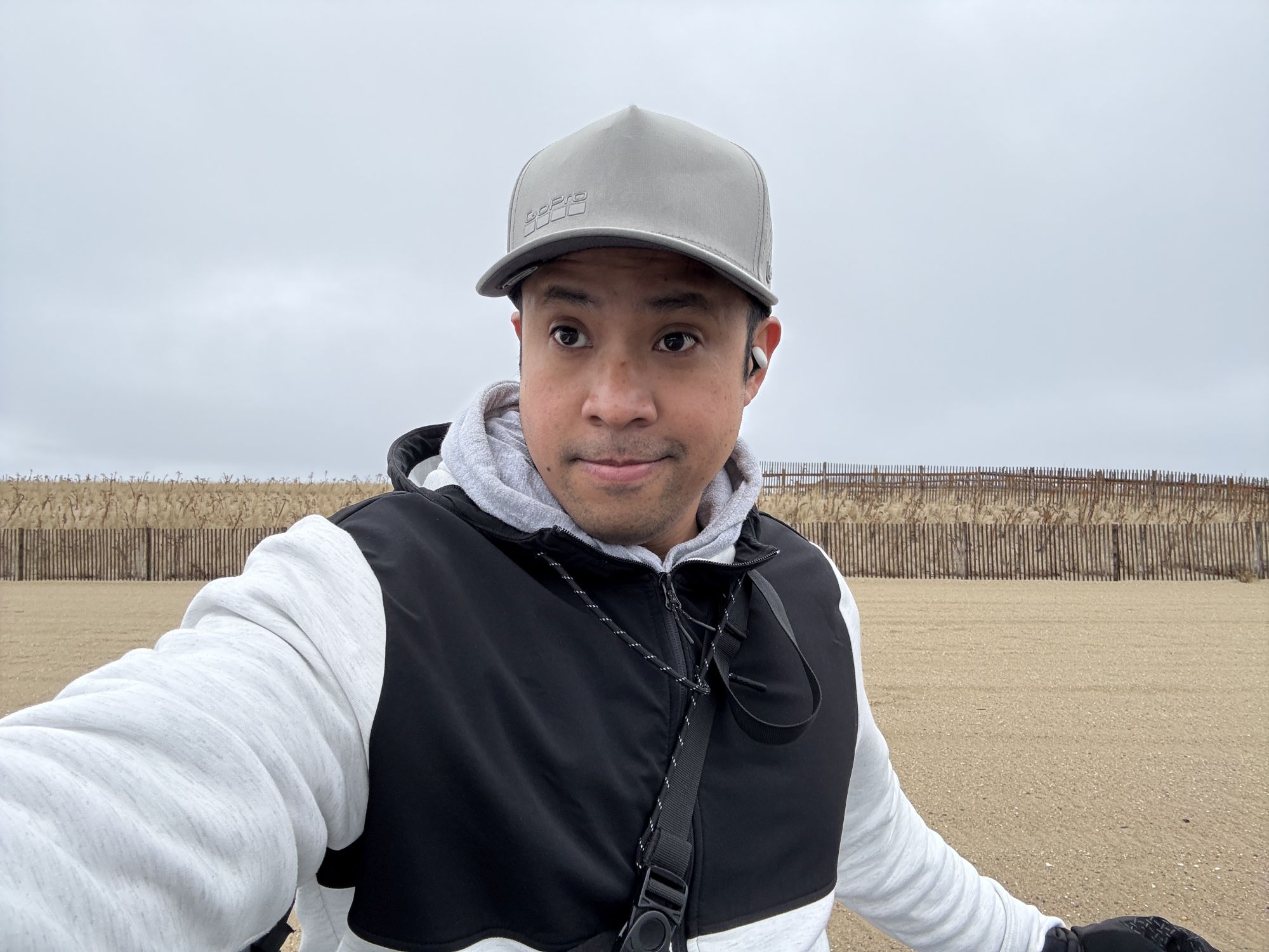 Apple iPhone 16 Pro Max selfie sample.