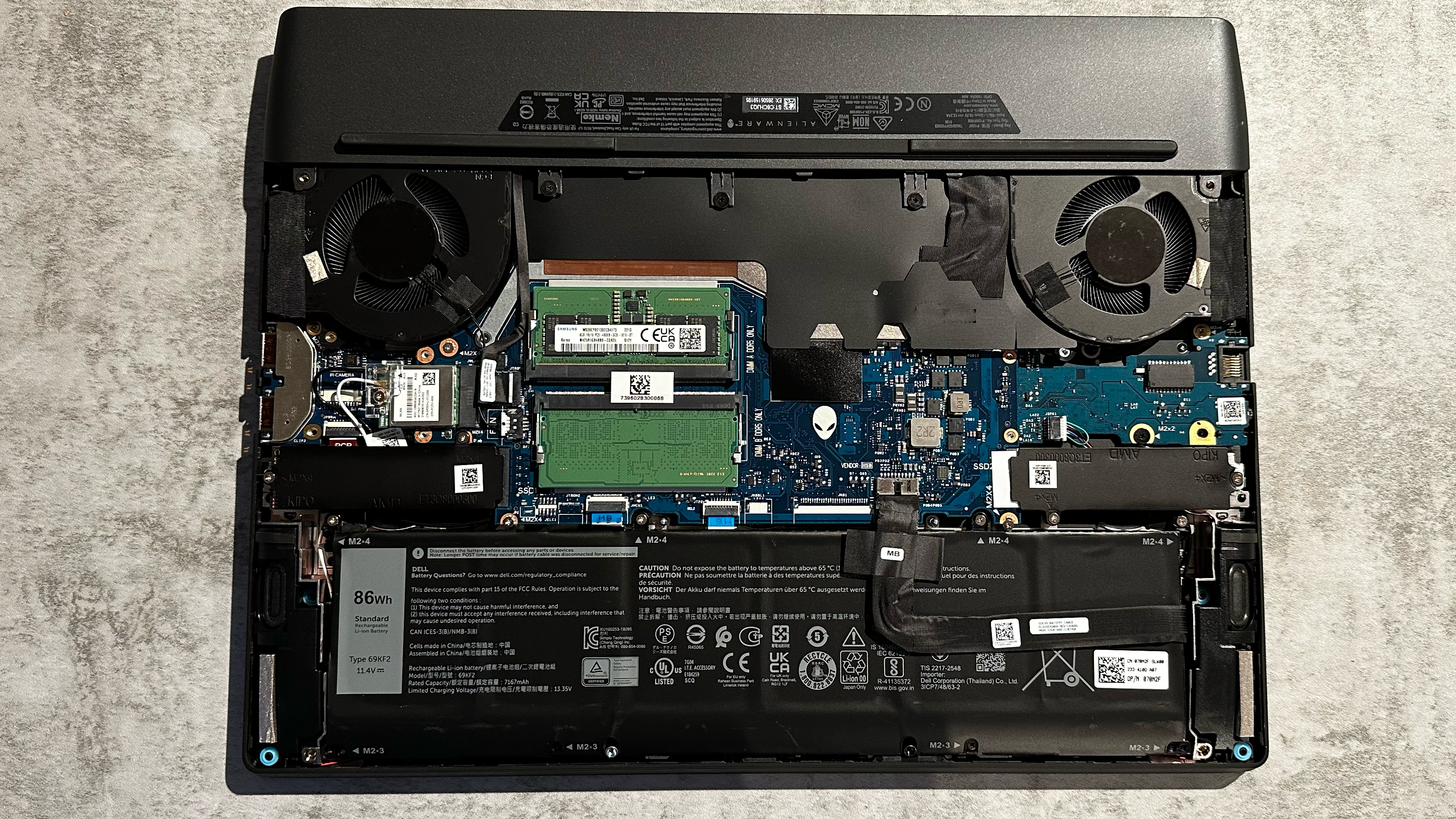 Alienware m15 R7