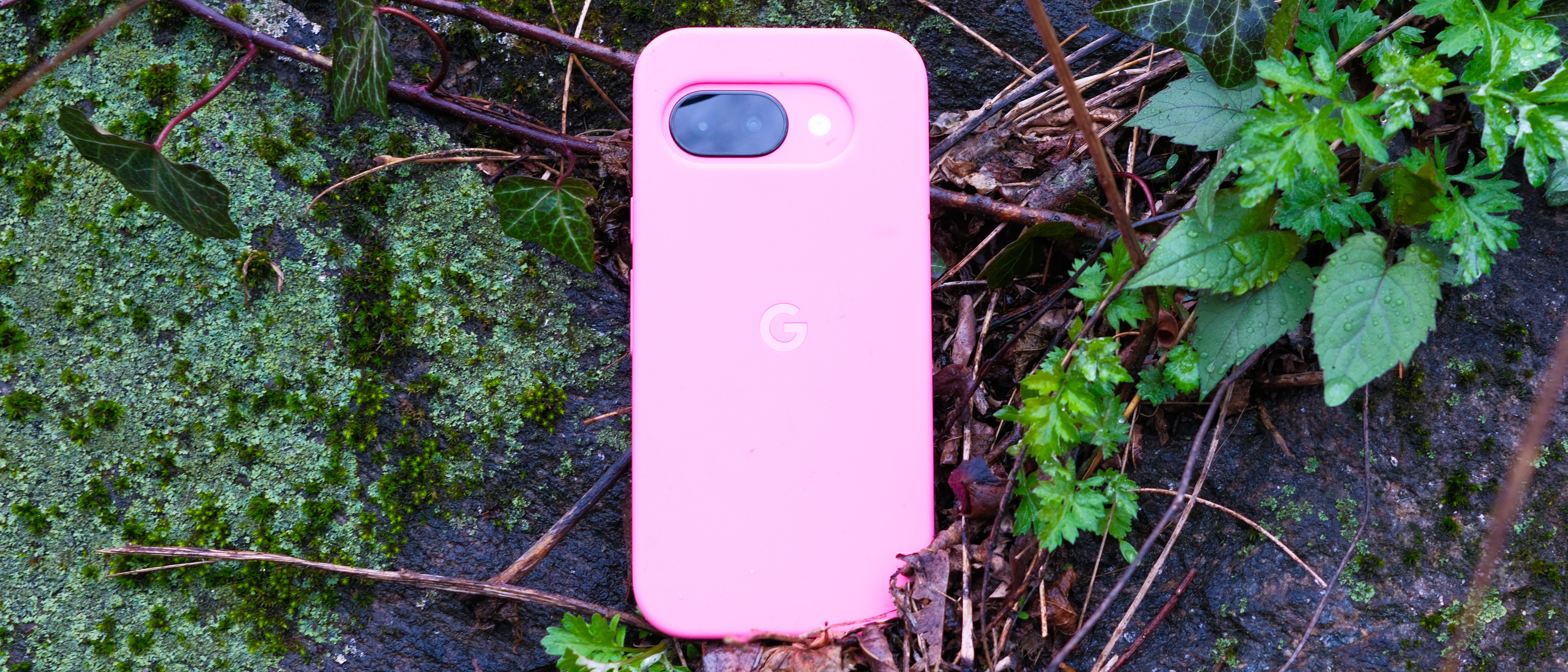 Google Pixel 9a in Peony pink