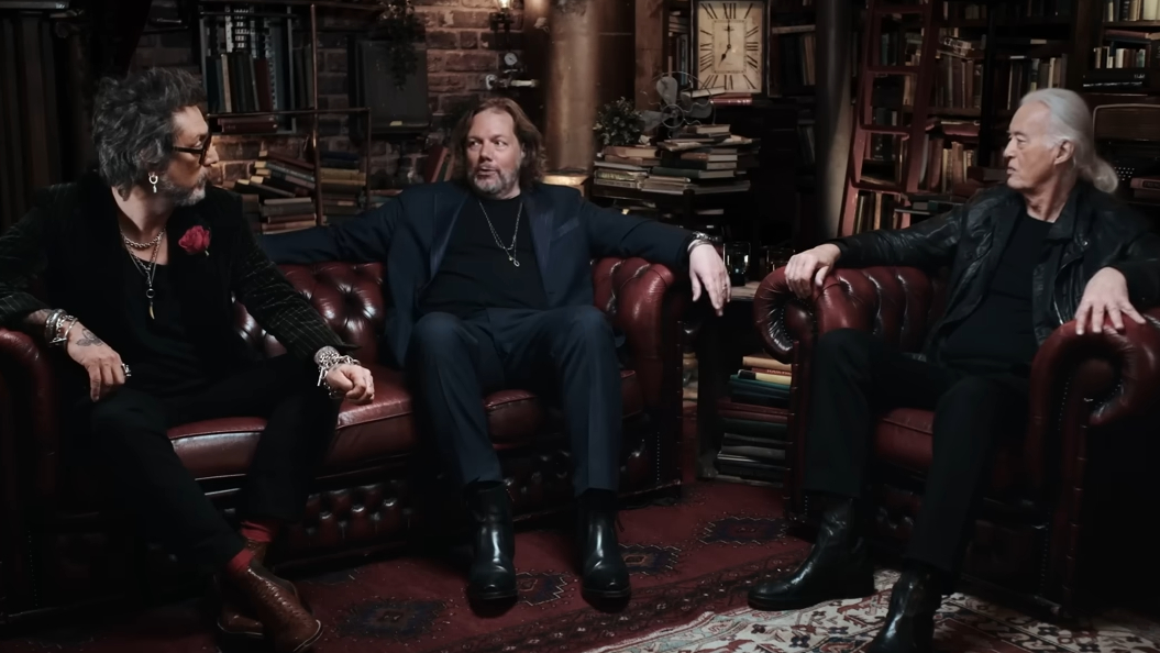 The Black Crowes and Jimmy Page, on sofas
