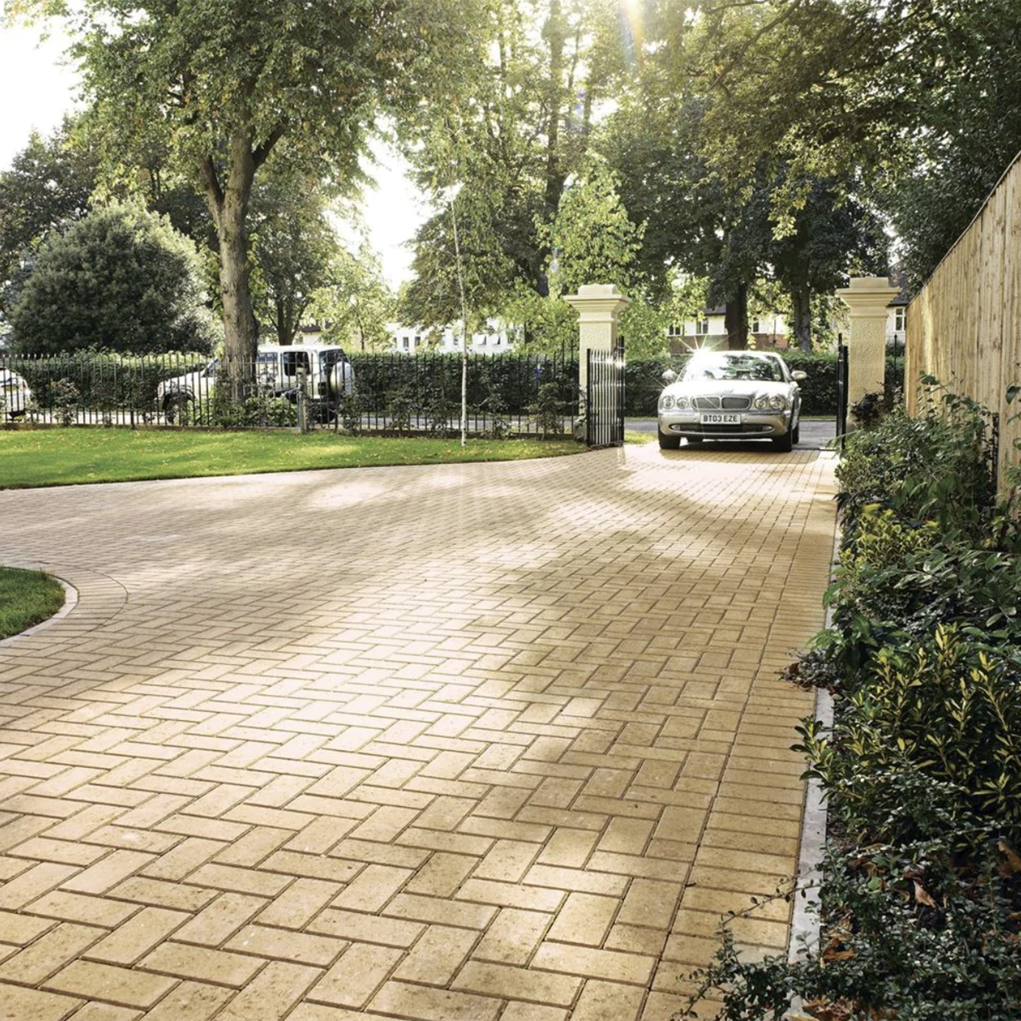 Bradstone Driveway Block Paving in Buff