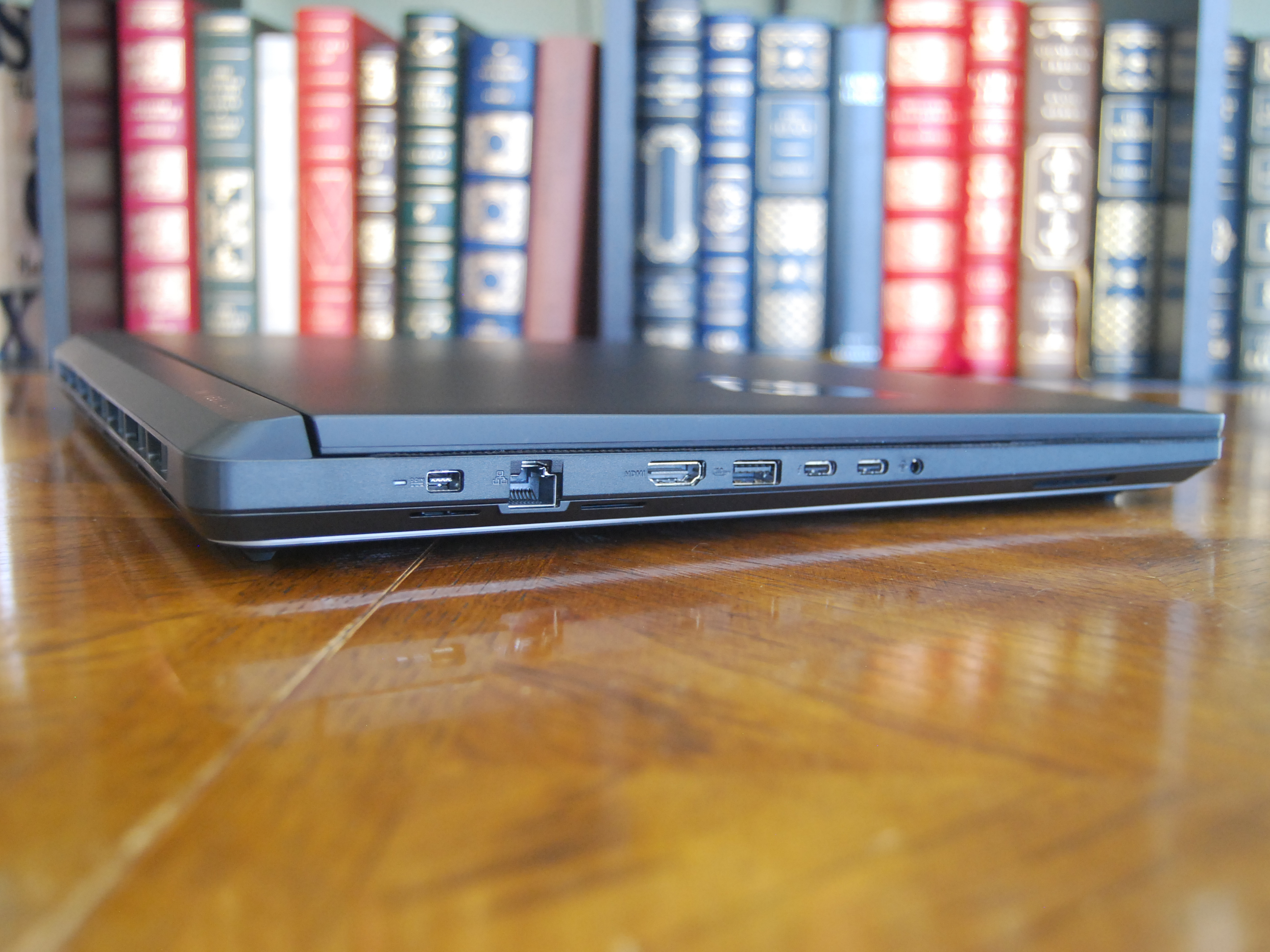 ASUS ROG Strix SCAR 18 (2025)