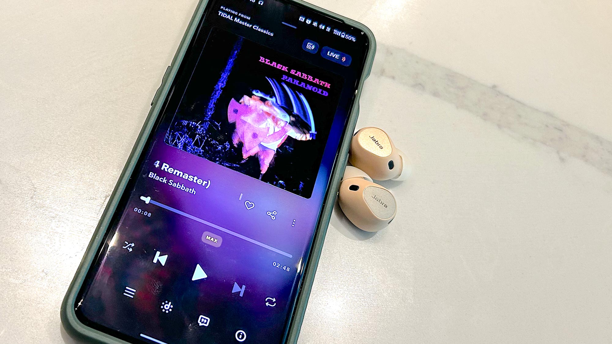 Jabra Elite 10 playing music on phone