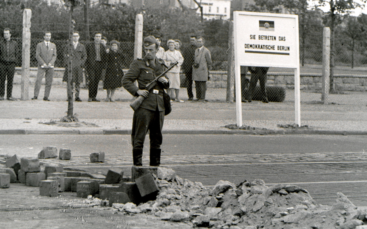 berlin wall history