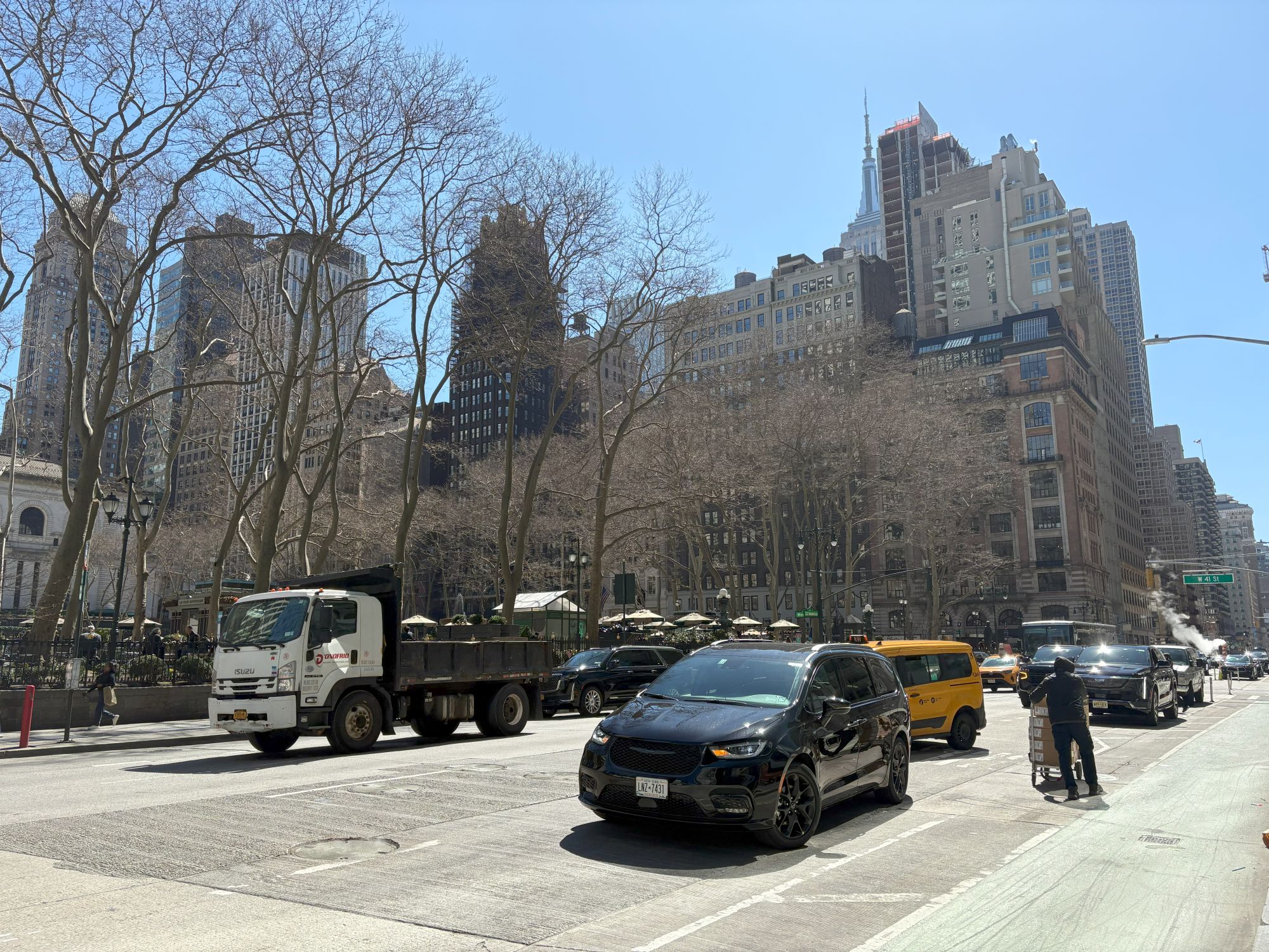 Apple iPhone 16 dynamic range sample.