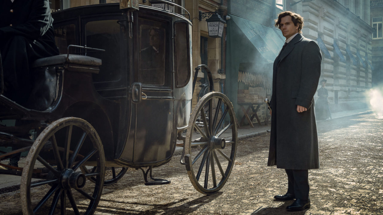 Henry Cavill in Enola Holmes 2.