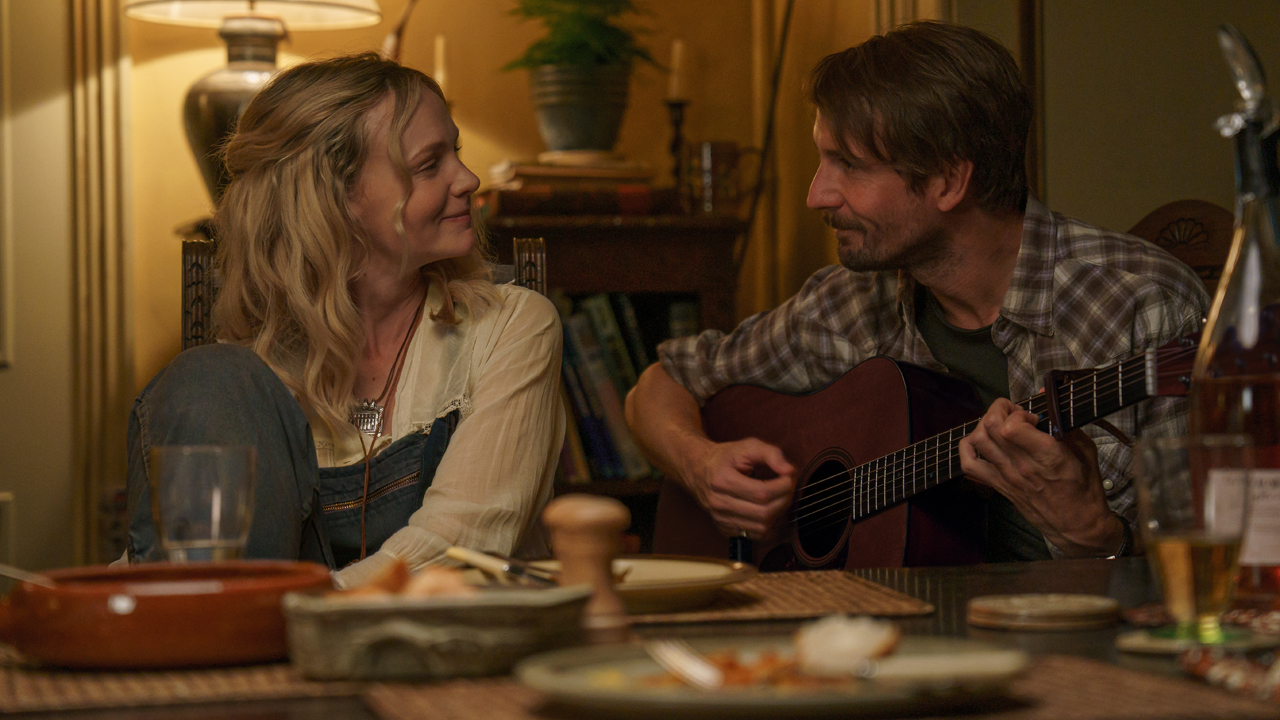 Carey Mulligan as Nell Mortimer and Tom Basden as Herb McGwyer in director James Griffiths’ THE BALLAD OF WALLIS ISLAND