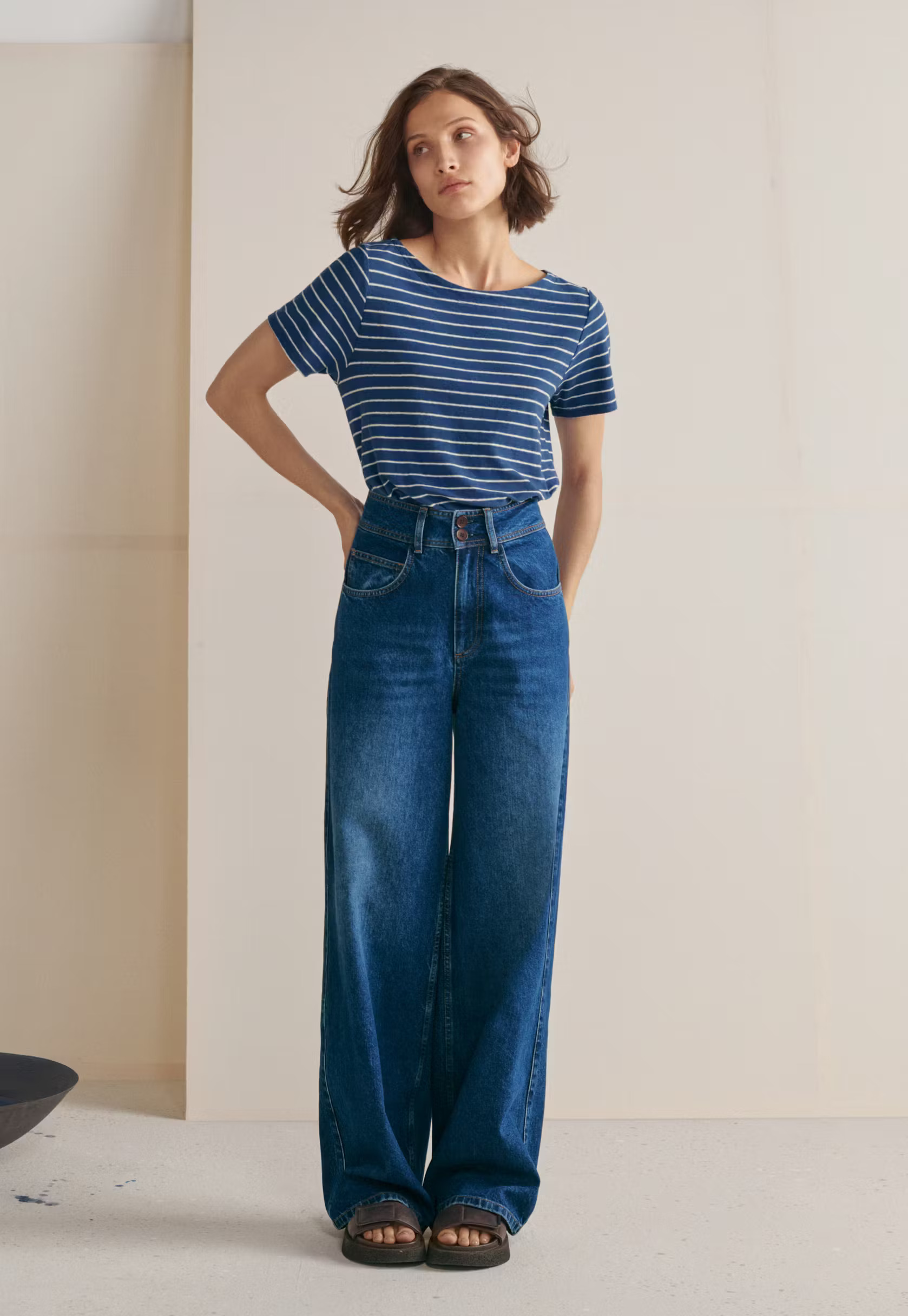 wide leg jeans