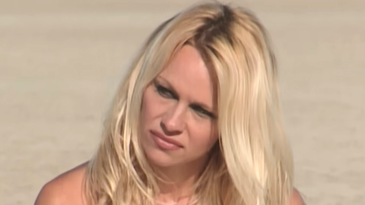 Pamela Anderson in trailer for Netflix's Love, Pamela