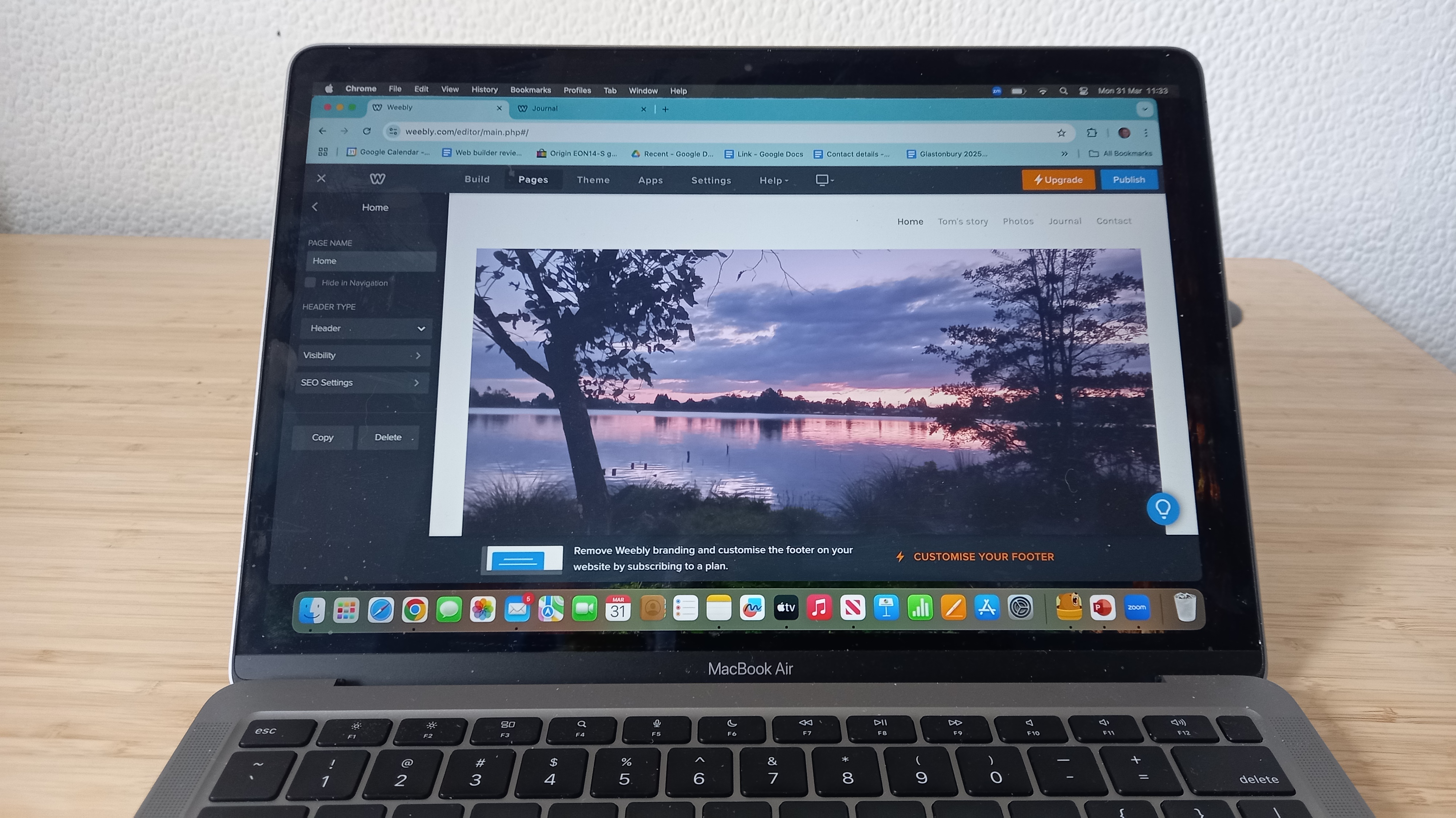 Weebly interface on laptop