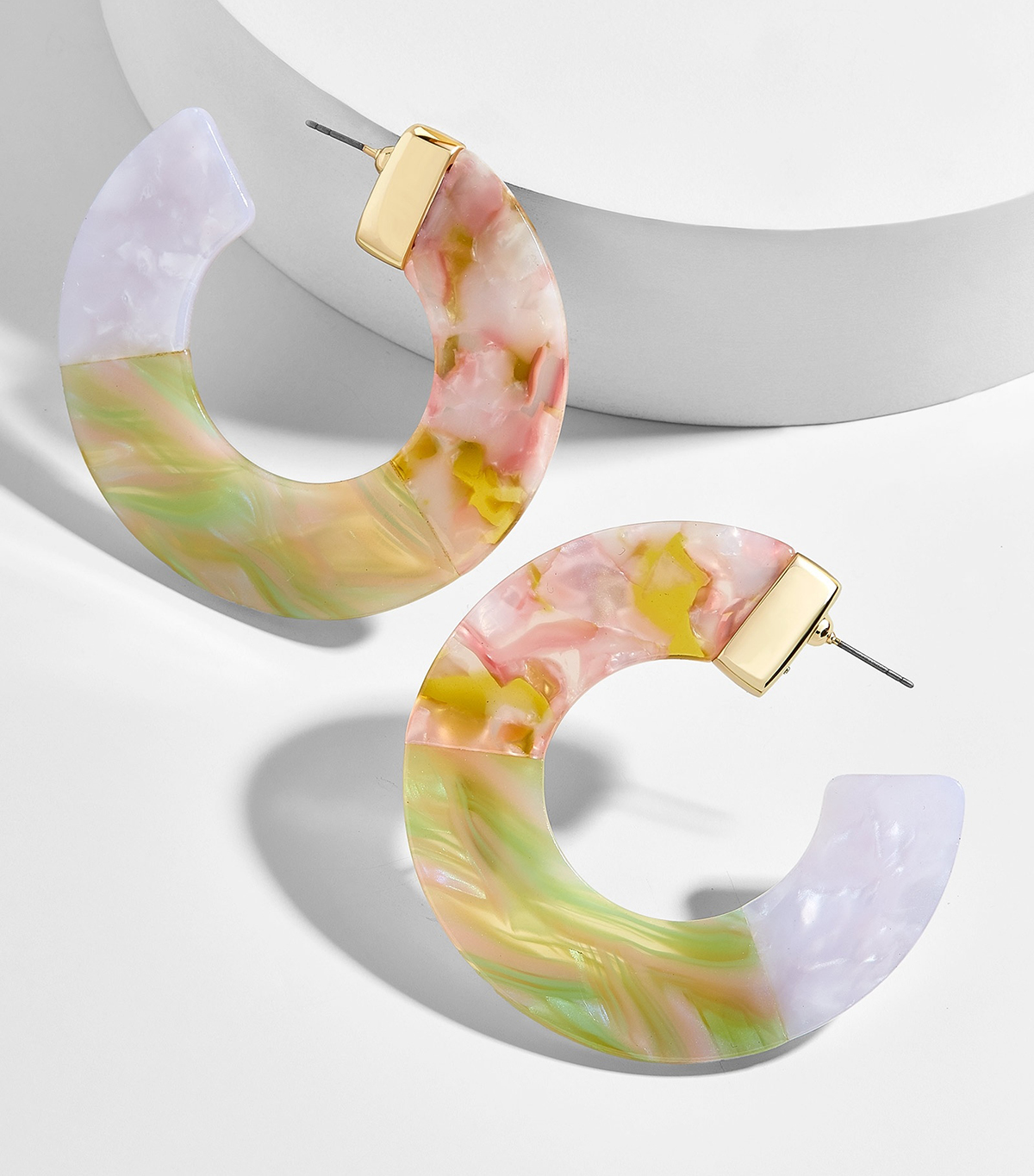 BaubleBar + Dessa Resin Hoop Earrings in Yellow